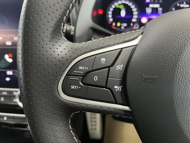RENAULT MEGANE hatchback