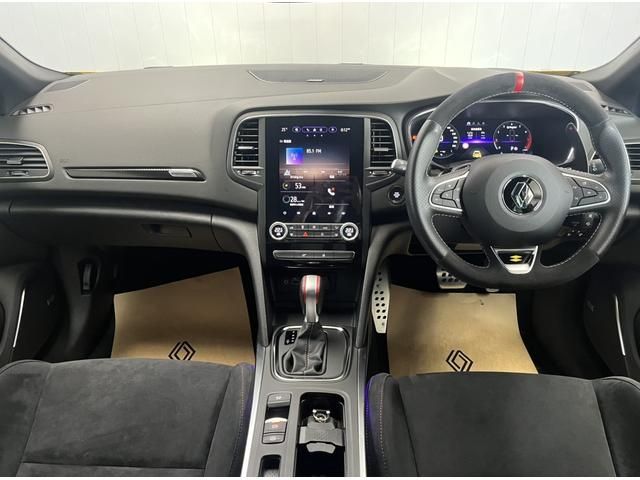 RENAULT MEGANE hatchback