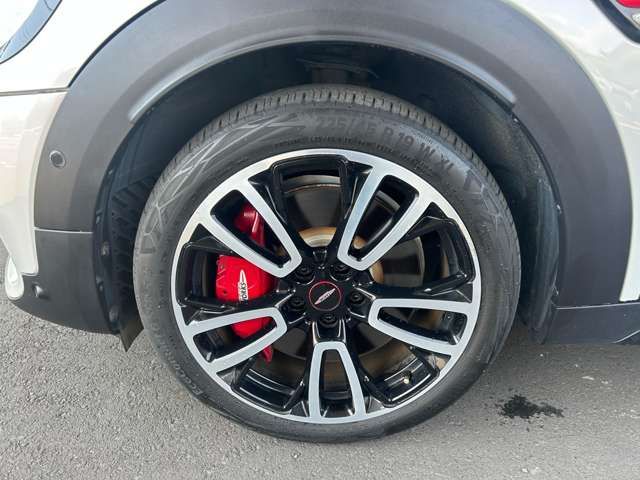 MINI CROSSOVER