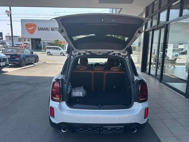 MINI CROSSOVER