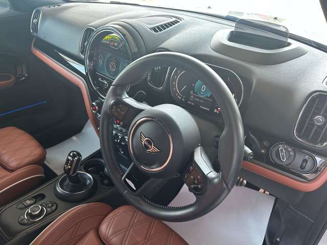 MINI CROSSOVER