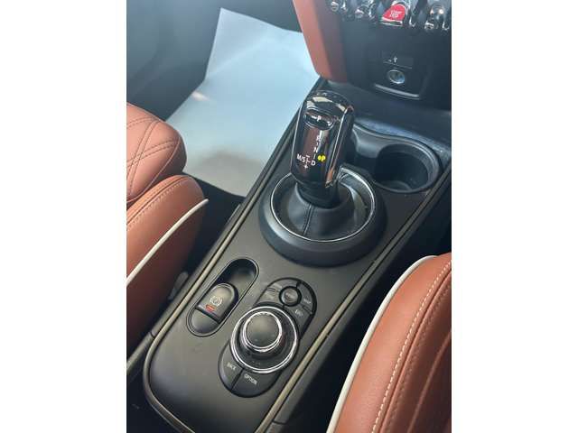 MINI CROSSOVER