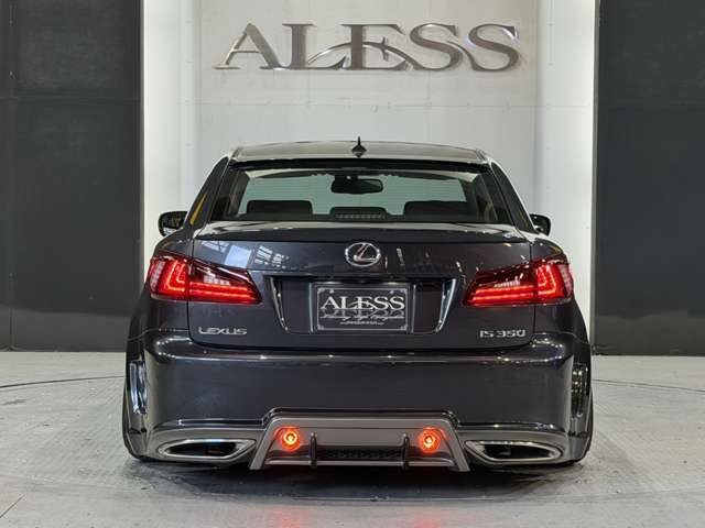 LEXUS IS350