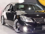CROWN sedan