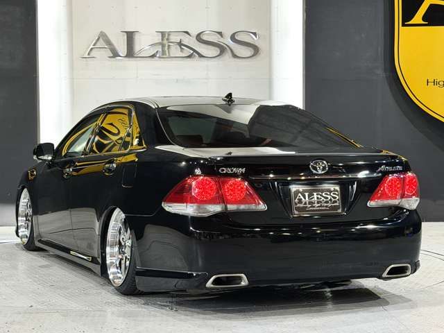 CROWN sedan