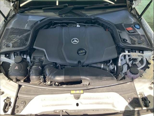MERCEDES BENZ C-Class sedan