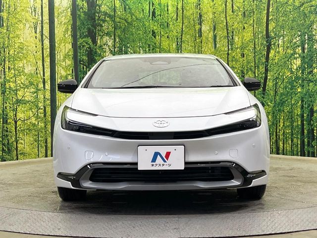 PRIUS 4WD