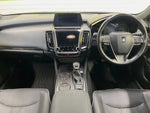 CROWN sedan hybrid