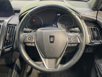 CROWN sedan hybrid