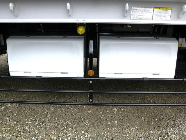 トレクス