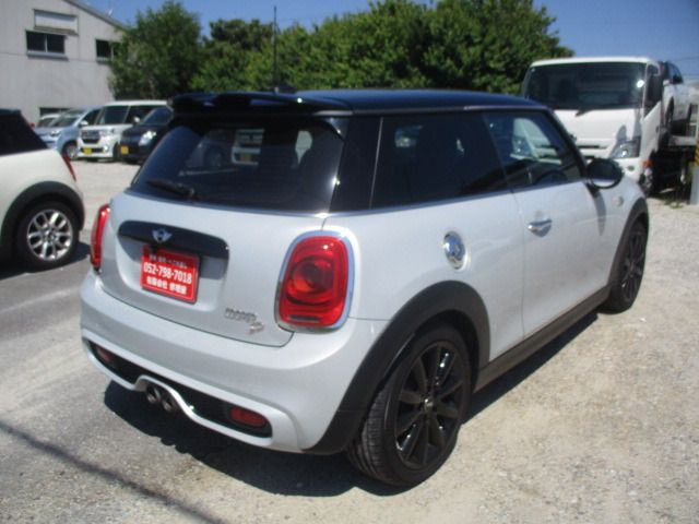 BMW MINI COOPER SD