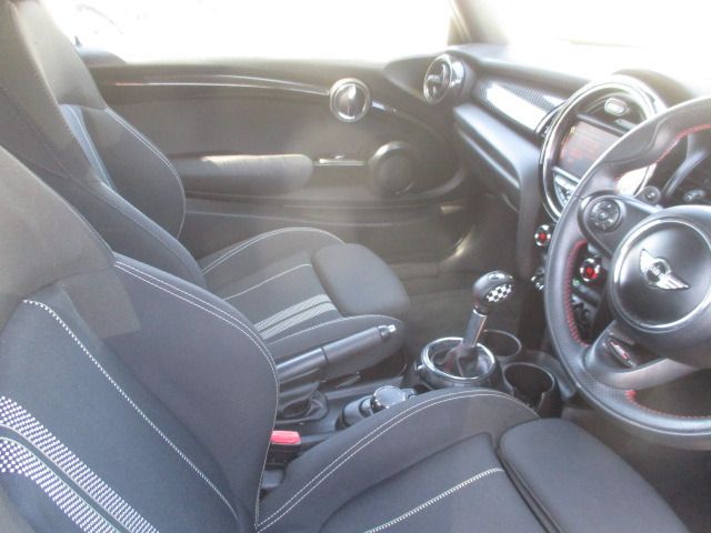BMW MINI COOPER SD
