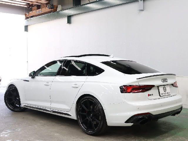 AUDI RS5 SPORTBACK