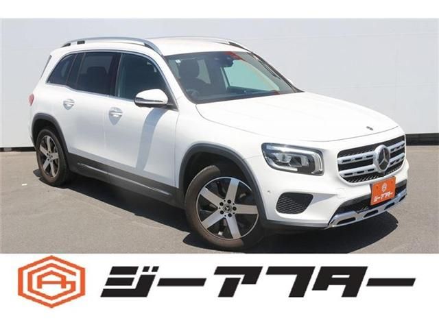 MERCEDES BENZ GLB