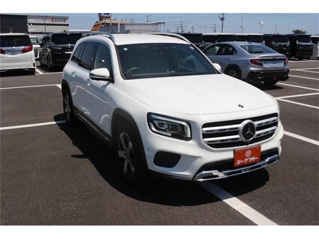 MERCEDES BENZ GLB