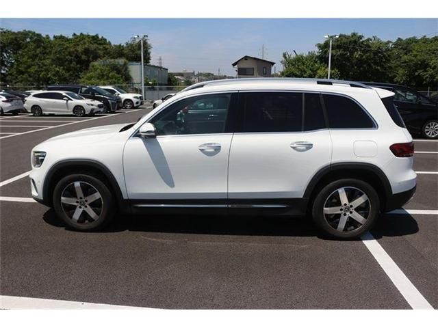 MERCEDES BENZ GLB