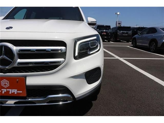 MERCEDES BENZ GLB