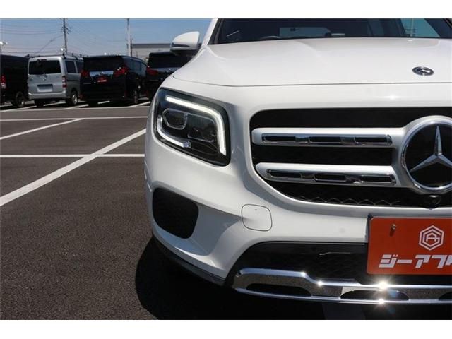 MERCEDES BENZ GLB