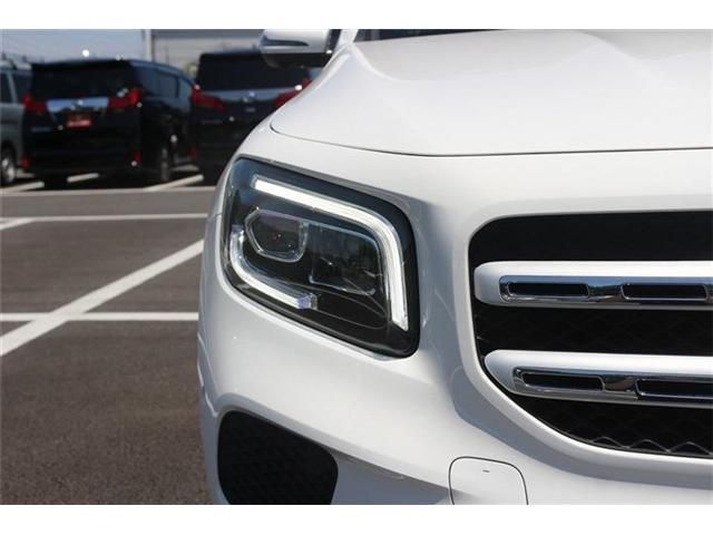 MERCEDES BENZ GLB