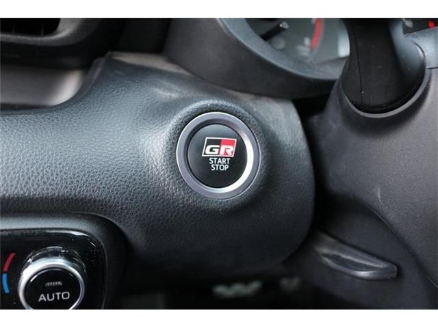 GR YARIS