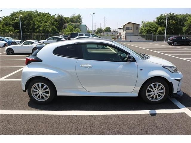 GR YARIS