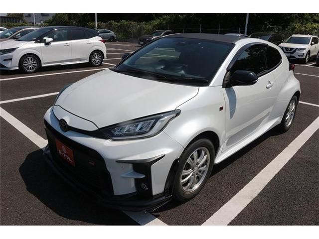 GR YARIS