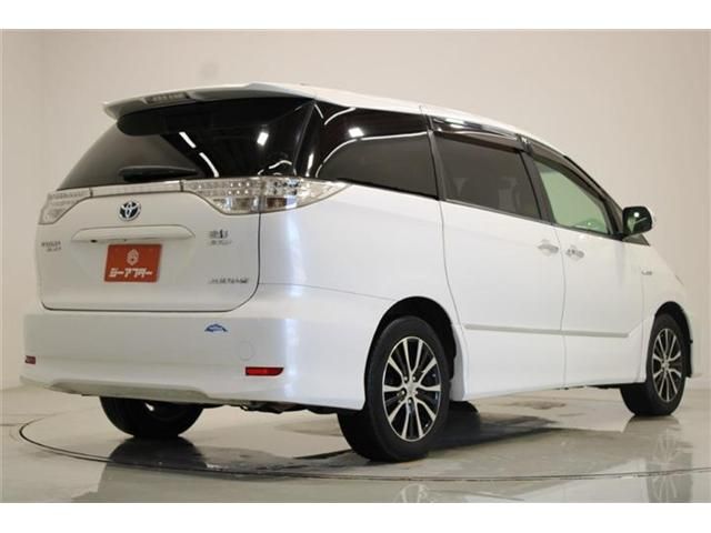 ESTIMA HYBRID 4WD
