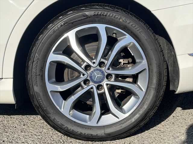 MERCEDES BENZ C class sedan