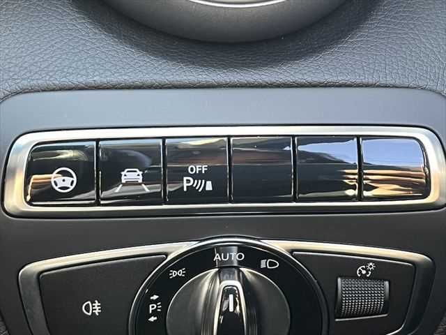 MERCEDES BENZ C class sedan