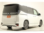 VOXY HYBRID