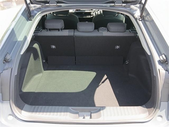 PRIUS 4WD