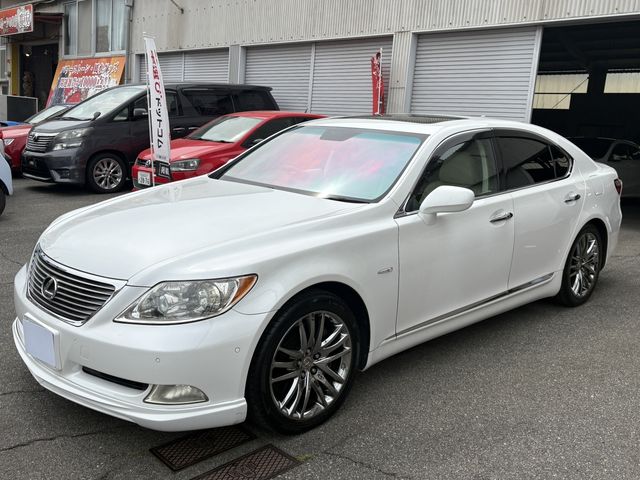 LEXUS LS460