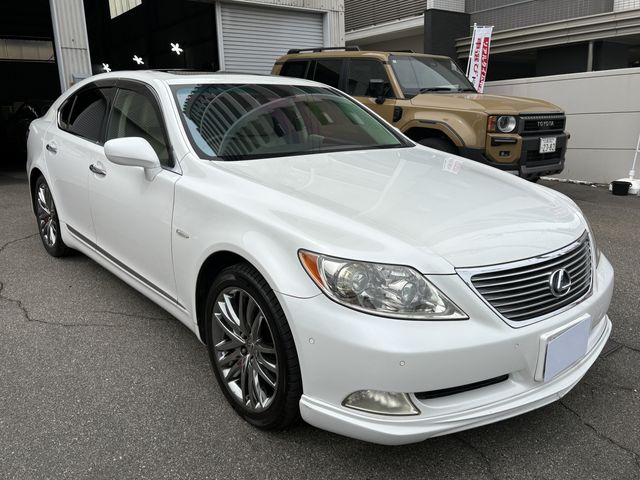 LEXUS LS460