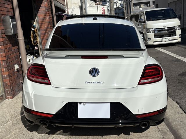 VOLKSWAGEN The BEETLE