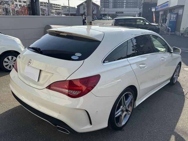 MERCEDES BENZ CLA Shooting Brake
