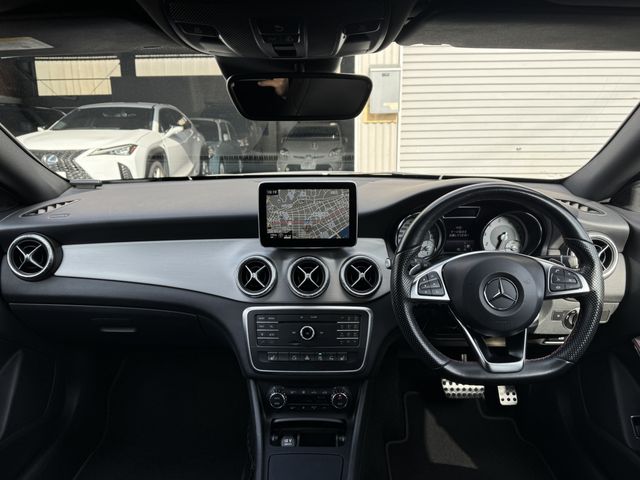 MERCEDES BENZ CLA Shooting Brake