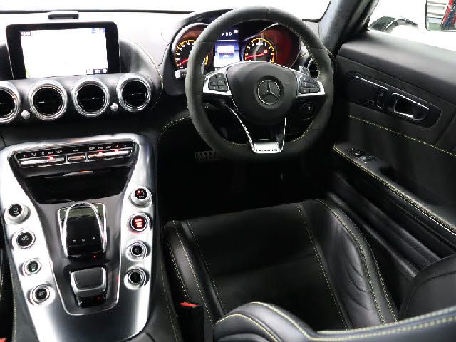 MERCEDES AMG GT S