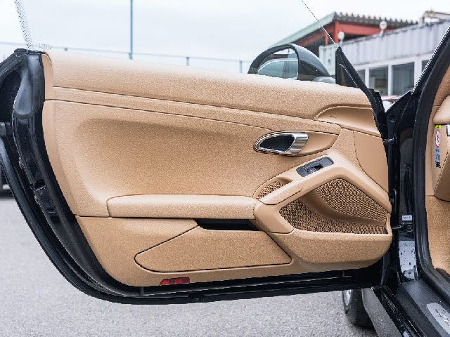 PORSCHE CAYMAN