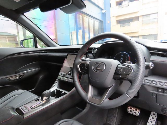 LEXUS LBX