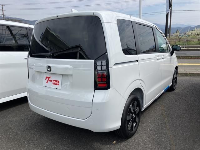 FREED 4WD