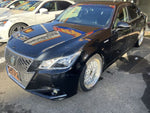 CROWN sedan hybrid