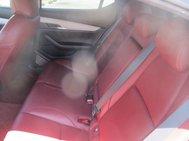 MAZDA3 FASTBACK