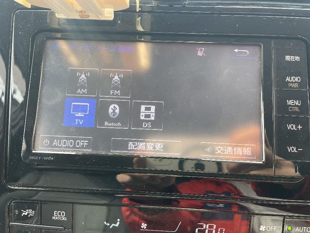 PRIUS 4WD