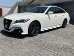 CROWN sedan hybrid