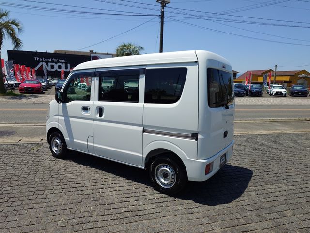 MINICAB van