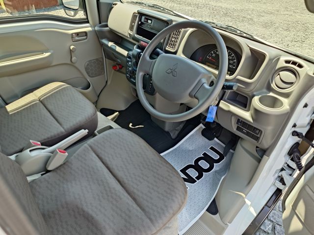MINICAB van