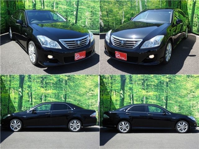 CROWN sedan hybrid