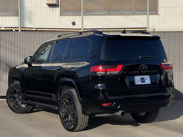 LANDCRUISER wagon