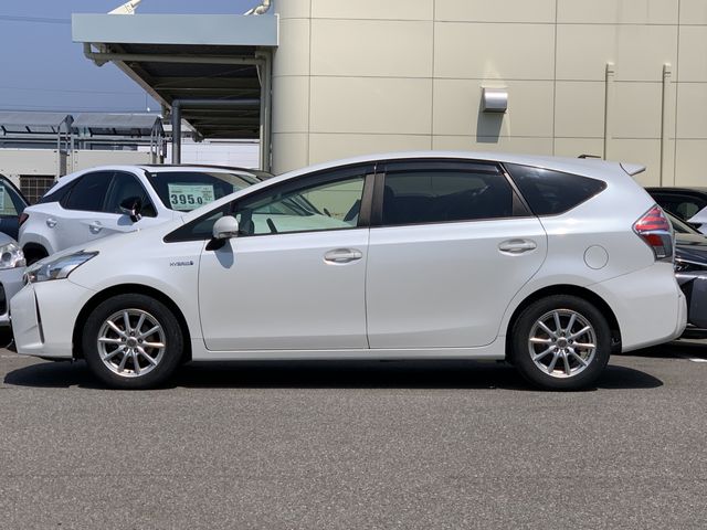 PRIUS Alpha