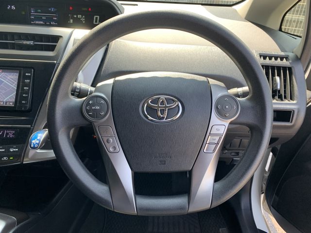 PRIUS Alpha